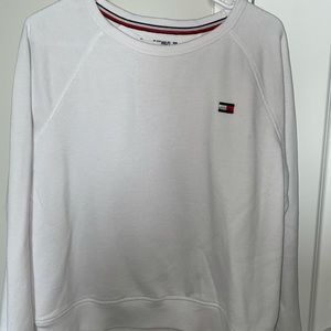 White tommy hilfiger crew neck
